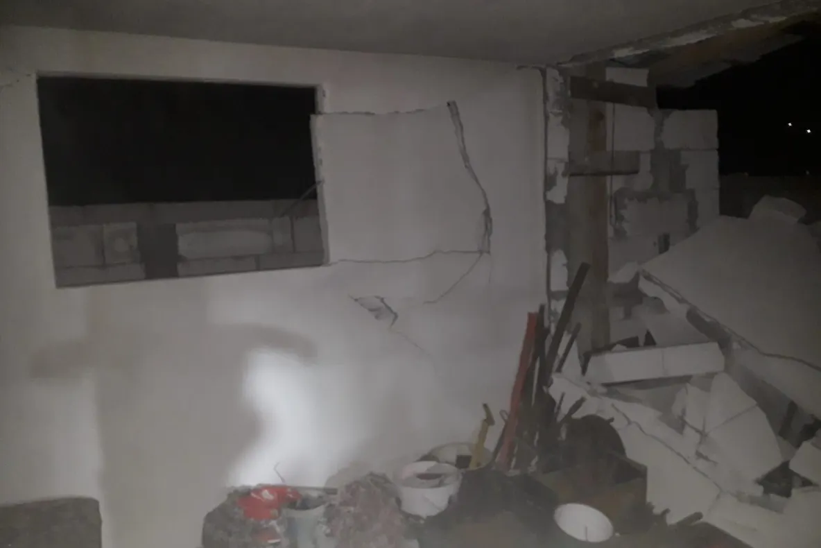 Explozie la Bogaţi, din cauza unei improvizaţii la încălzire! Casă distrusă!