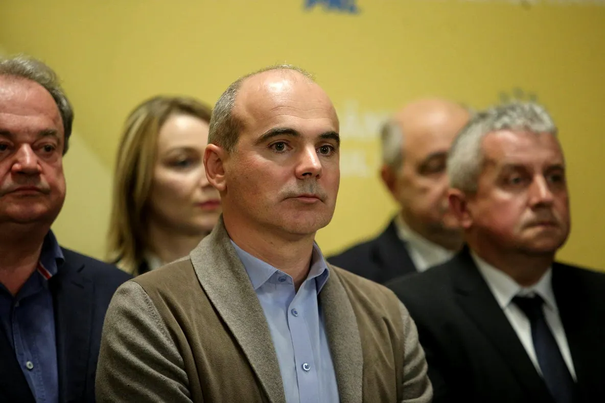 Rareș Bogdan, întâlniri cu susținătorii liberali la Curtea de Argeș și Pitești
