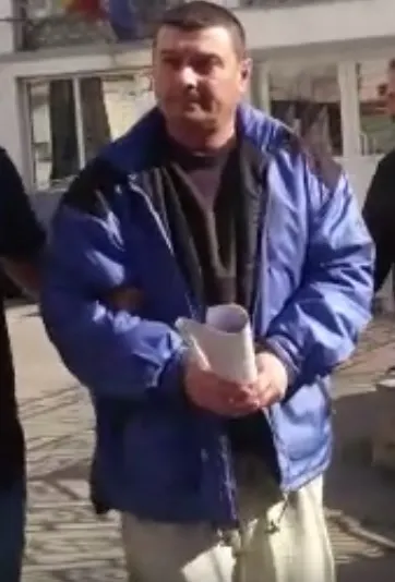 Video! Piteștean reținut! Cerea oamenilor bani spunând că nu are schimbat