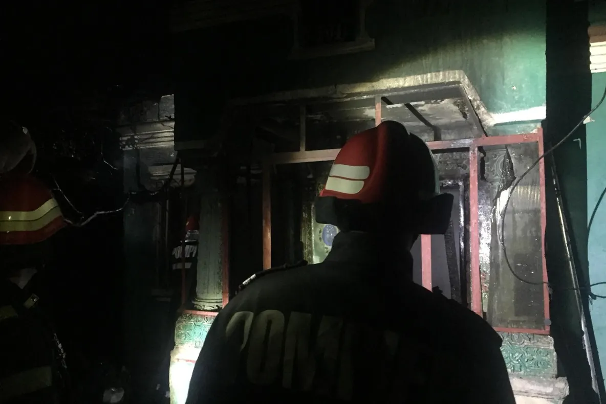 Video-Soți morți în casa distrusă de incendiu, în Argeș!