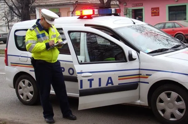 Peste 500 de sesizări la 112 în minivacanța de Paște, în Argeș