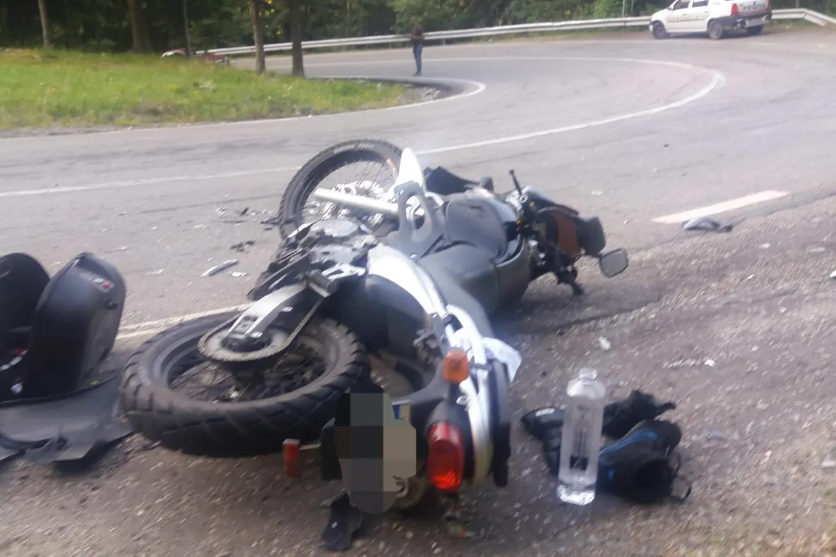 Motociclist sloven rănit pe Transfăgărăşan!
