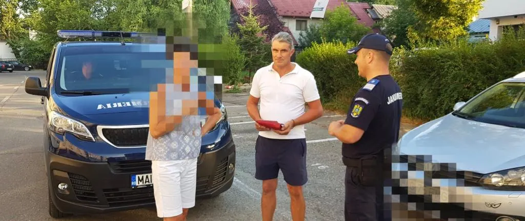 A găsit un portofel plin cu bani și acte și l-a restituit proprietarului