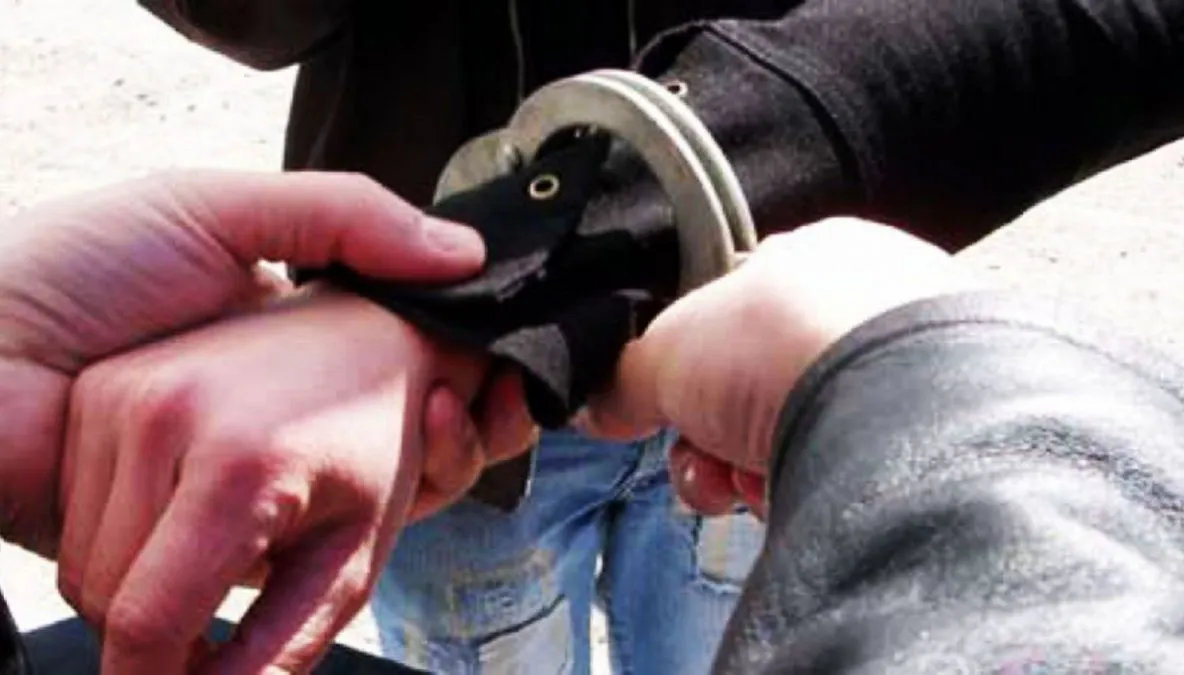 Declaraţii mincinoase! Reţinut că a vrut să influenţeze victima