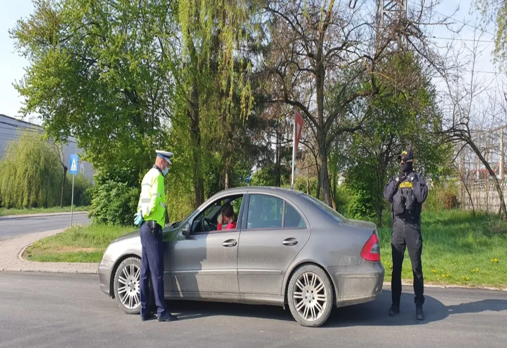 Au intrat ilegal în țară ca să scape de carantină!
