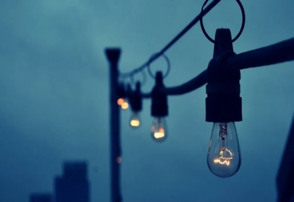Fără energie electrică luni, în mai multe zone ale Argeșului