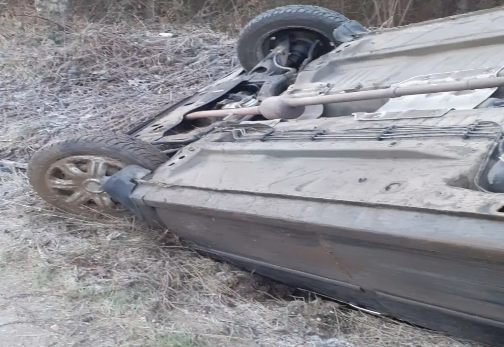 Accident în Piteşti: Un autoturism răsturnat pe Calea Drăgăşani