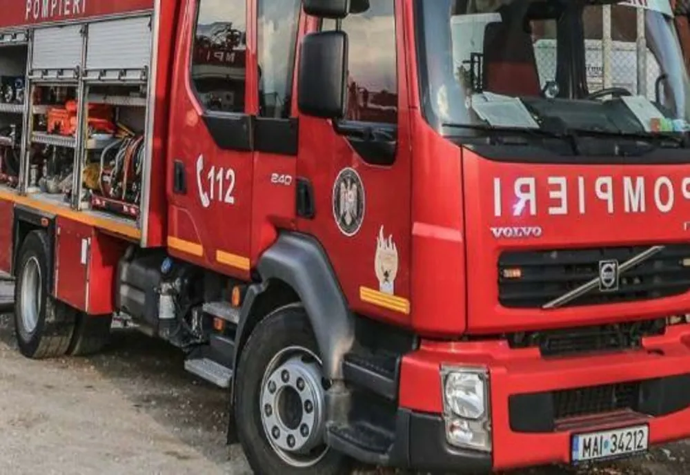 Incendiu la o casă în Băiculești