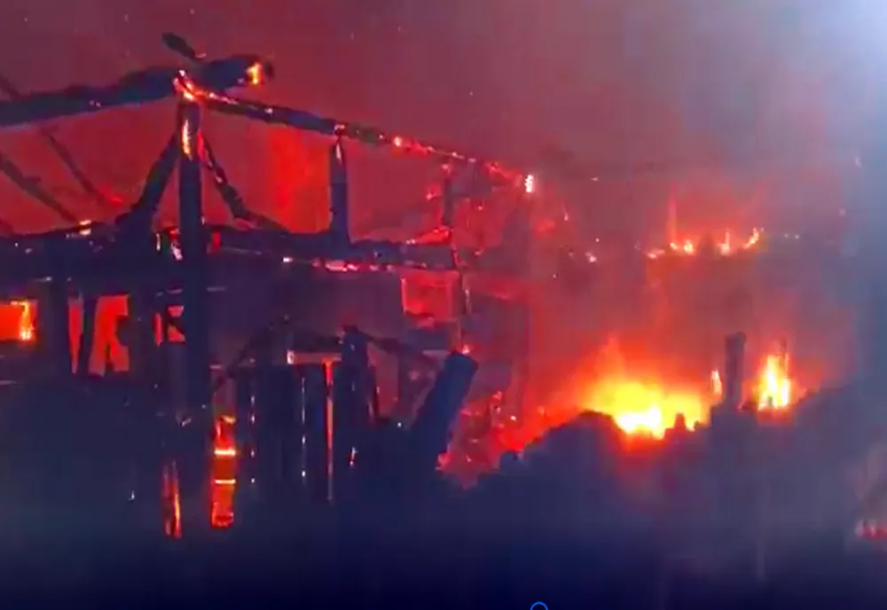 Incendiu la un atelier de tâmplărie 