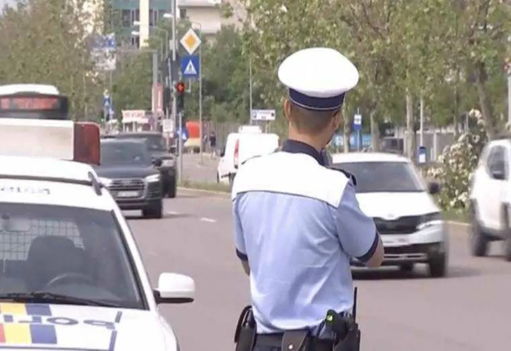 CONDUCĂTOR AUTO VÂRSTNIC PRINS LA VOLAN CU DREPT DE CONDUCERE SUSPENDAT