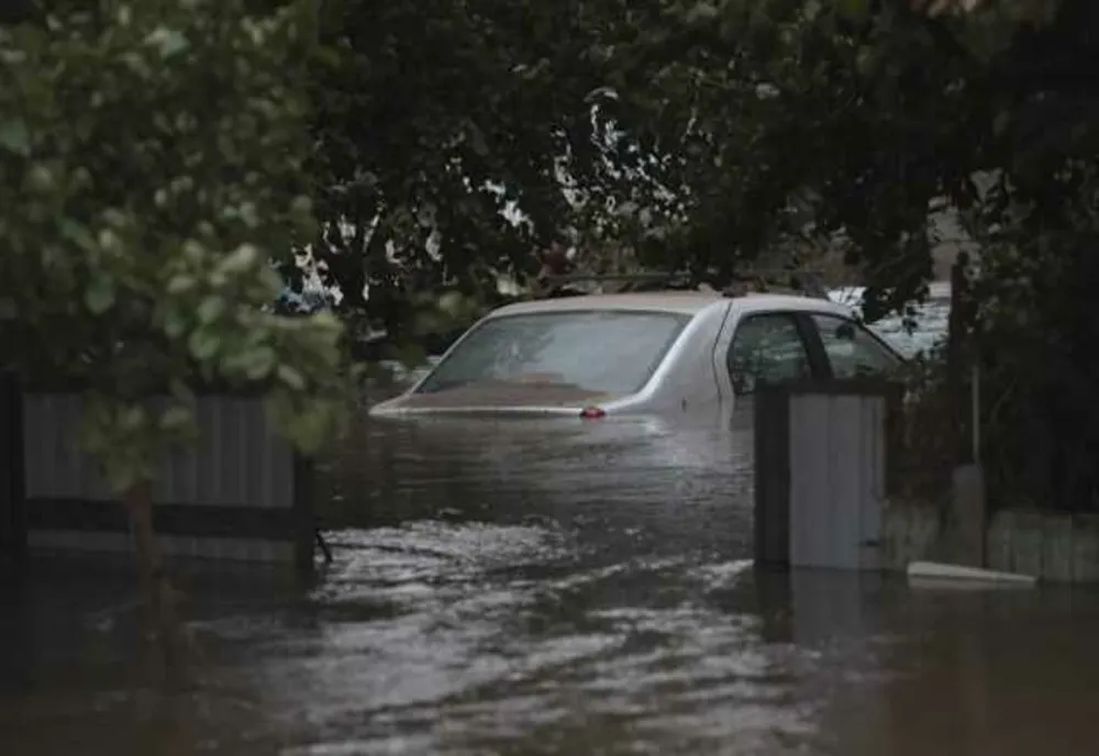 AVERTIZARE METEO: COD ROȘU ȘI CODURI PORTOCALII ȘI GALBENE ÎN TOATĂ ȚARA