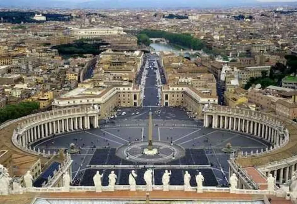 CELEBRAREA ZILEI STATULUI VATICAN