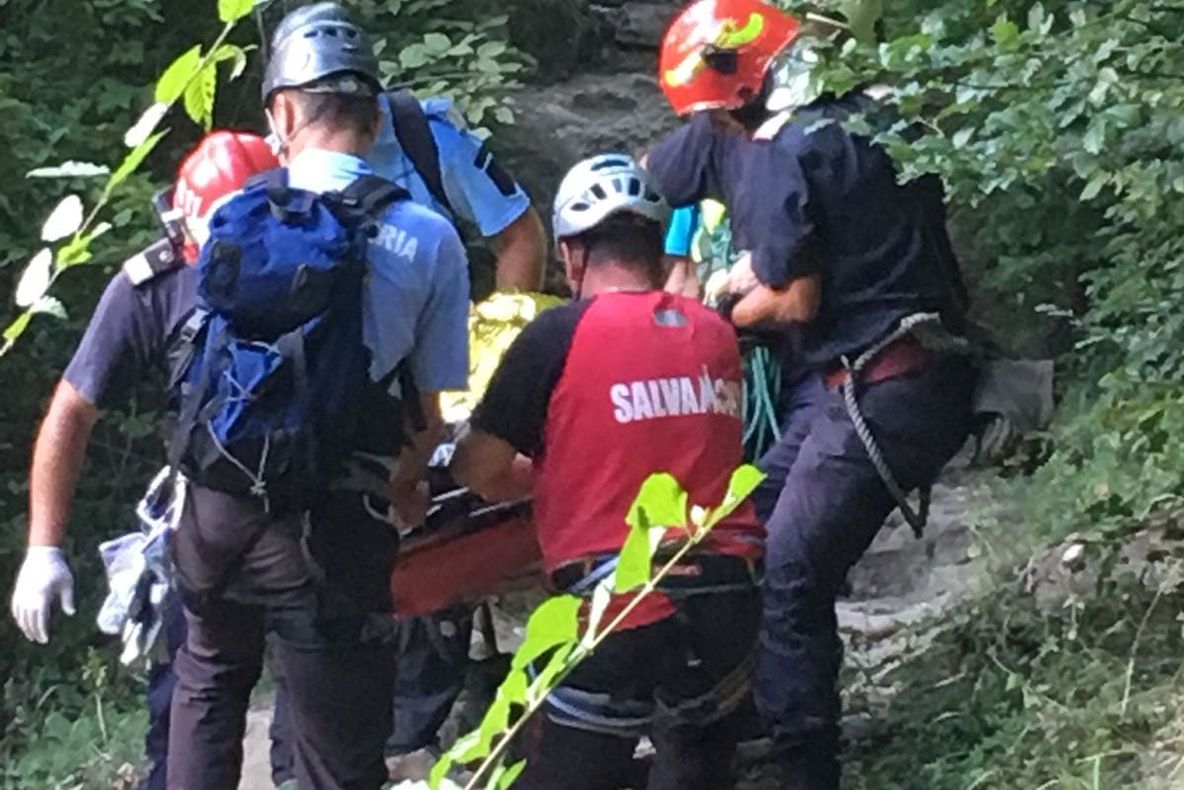 Update-Tragedie la mănăstire! Urca la Cetăţuia când s-a prăvălit în râpă