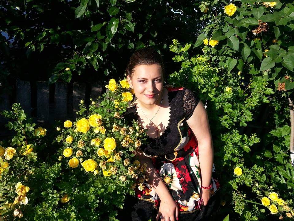 Moartă la 22 de ani din cauze neelucidate! Tânăra ar fi trebuit să fie mireasă