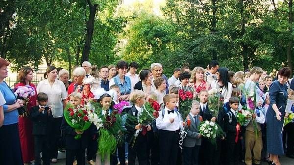 Va suna clopoţelul pentru 83.000 de elevi, în Argeş! Peste 4000  sunt "bobocii" de la clasa pregătitoare