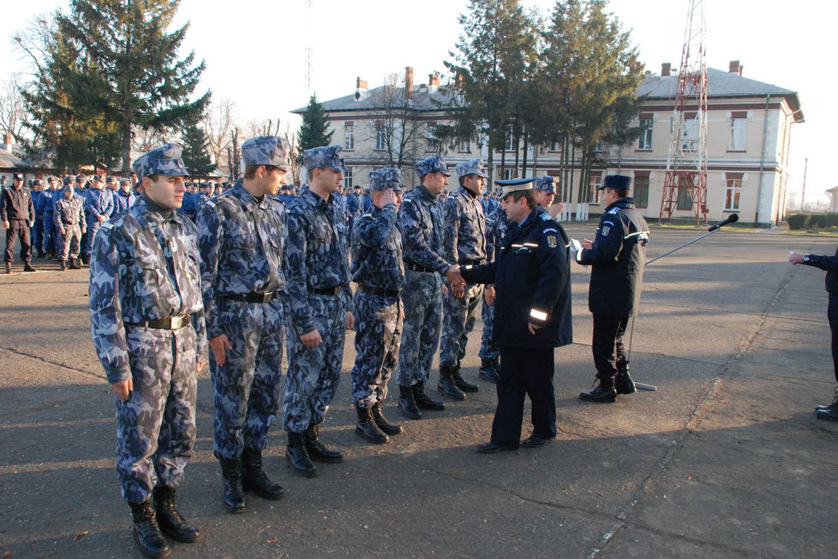 Sute de locuri pentru cei ce vor să devină  jandarmi! Iată ce trebuie să ştii!