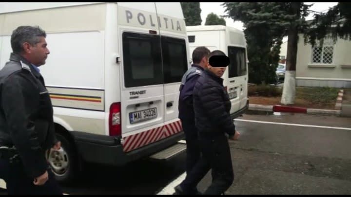 Reţinut pentru act sexual cu două minore! Una a fost lipsită de libertate