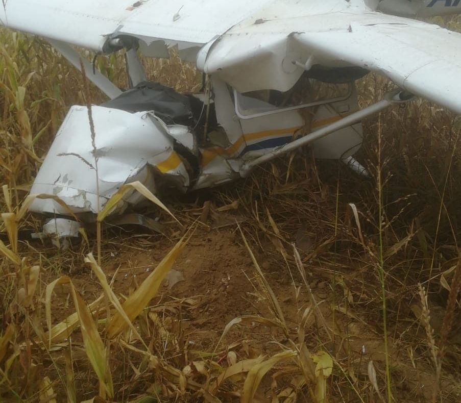 Update-Un avion de agrement s-a prăbuşit la Topoloveni. Pilotul rănit