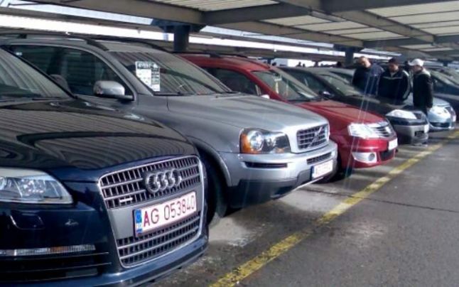 Percheziţii la samsarii de maşini, în Argeş! S-au trezit cu mascaţii la uşă!