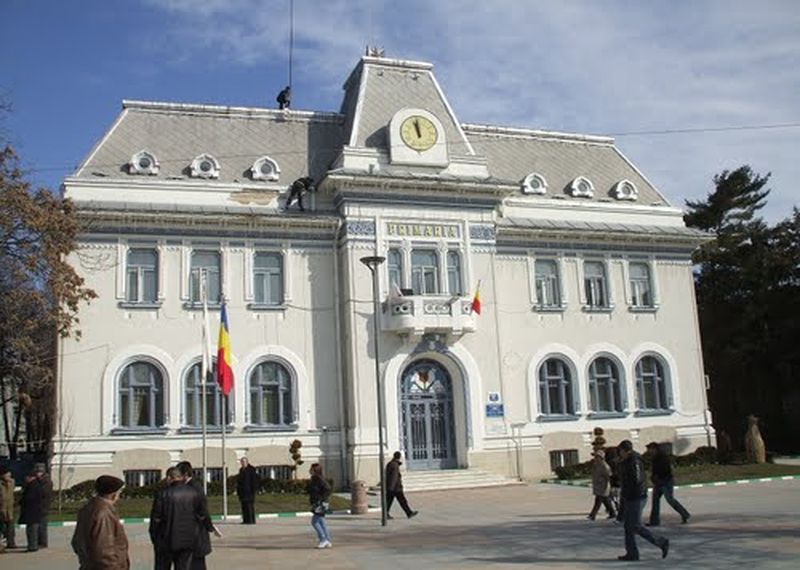 Se fac angajări la Primăria Piteşti! Sunt disponibile 4 locuri