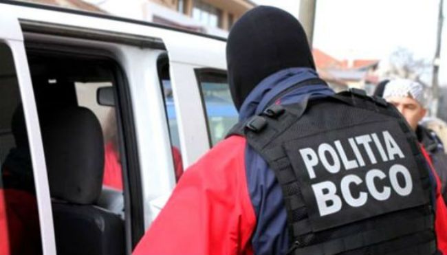 Aducea cocaină prin colet! Traficantul piteștean, reținut!