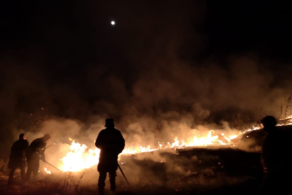 Video-Incendiile au transformat dealurile în torțe la Ștefănești!