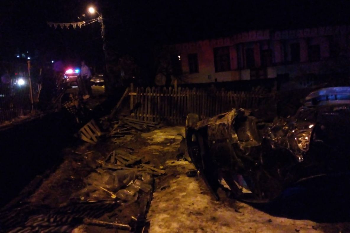 Video-Accident teribil! Şoferul fără permis s-a aflat la un pas de moarte