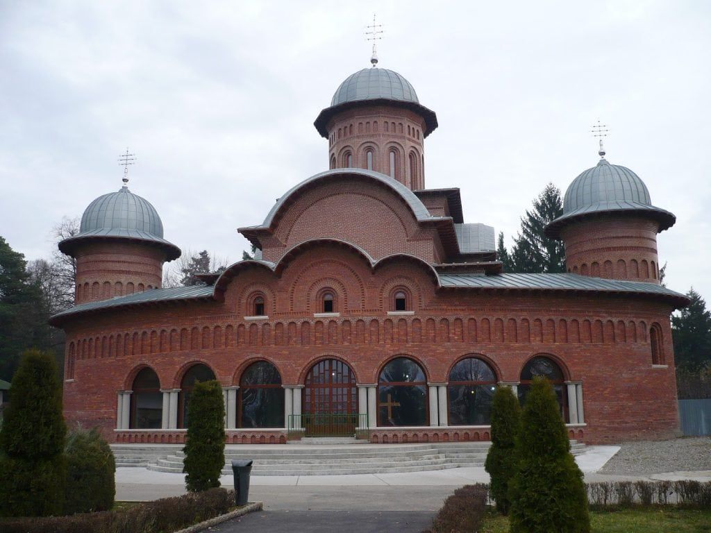 Osemintele Regelui Carol al II-lea vor fi aşezate în noua Necropolă Regală de la Curtea de Argeş