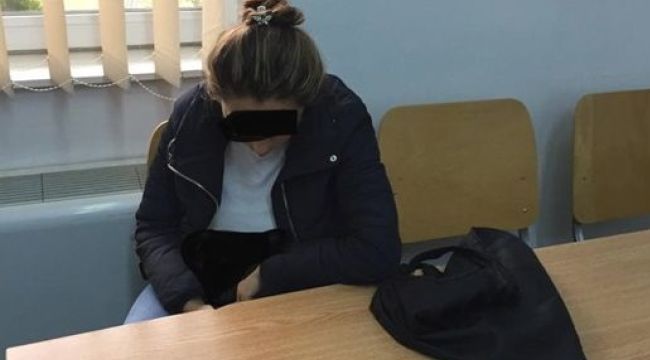 I-a promis că face sex dar i-a furat banii! Hoaţa l-a atras în capcană