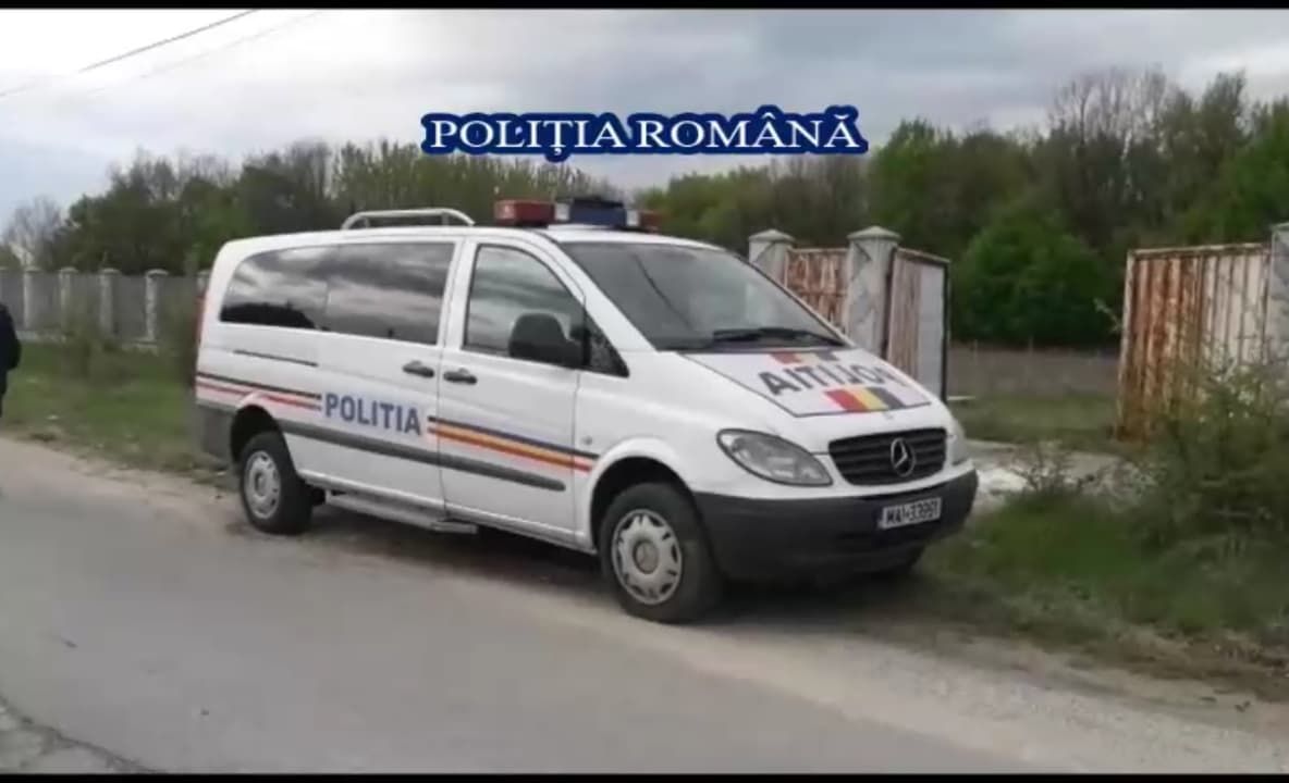 Cinci suspecţi reţinuţi în dosarul hoţilor care furau cu tirul