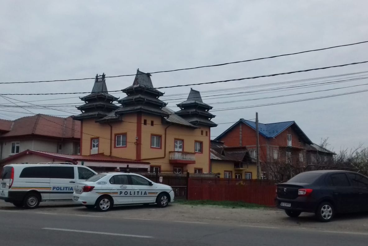 Percheziții în Argeș: bunuri de 10.000 de lei, recuperate! 3 bărbați reținuți