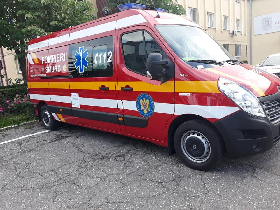 Bebeluș născut prematur, transferat la un spital din Capitală.  Elicopterul nu a putut interveni