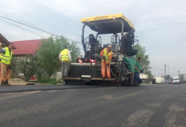 Atenție, șoferi! Lucrări în desfășurare pe străzile din Pitești