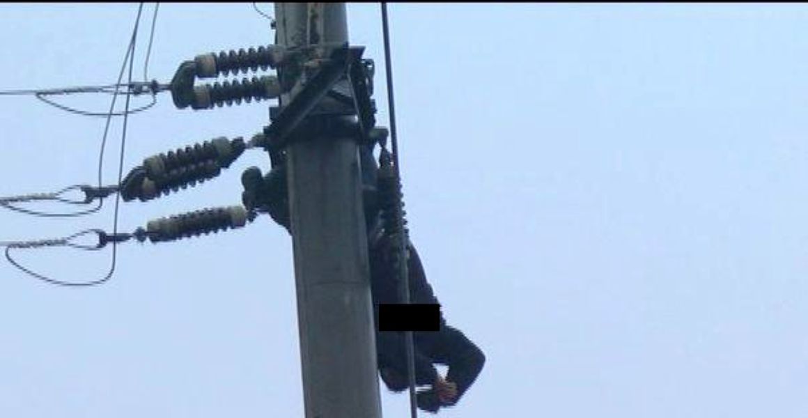 Tragedie înainte de nuntă! A murit electrocutat pe stâlp.