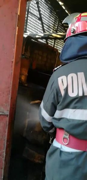 Bețivii sunt supărați! Le-a ars povarna din Vultureşti!