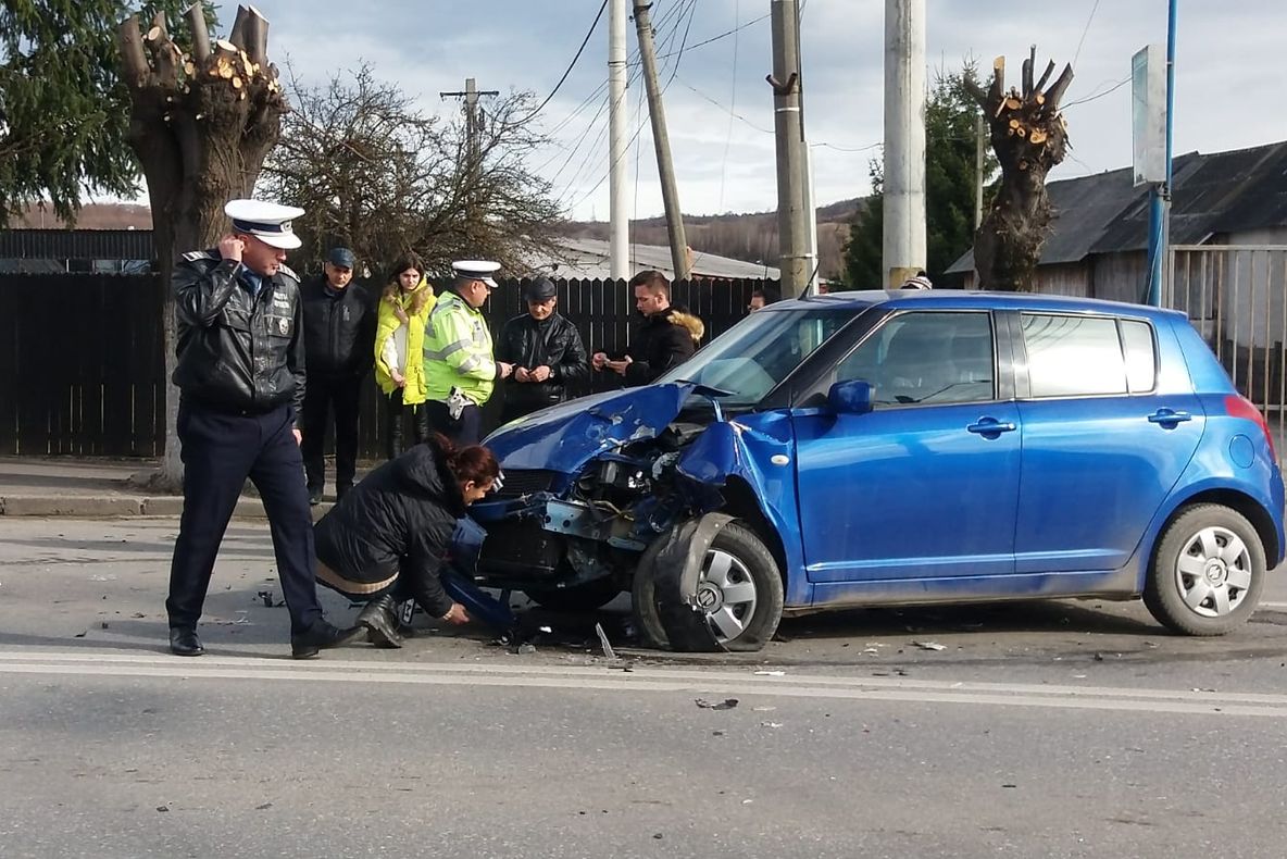 Doi bătrâni s-au lovit cu mașinile! Sancțiuni dure pentru vinovat!