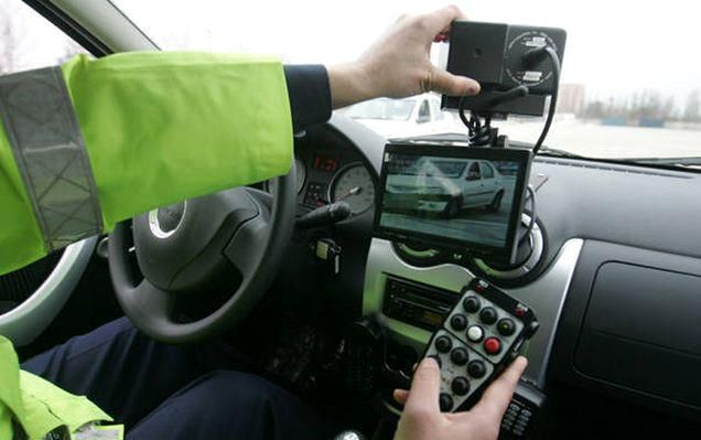 Gonea cu 156 kilometri la oră, pe DN 73, în localitate!