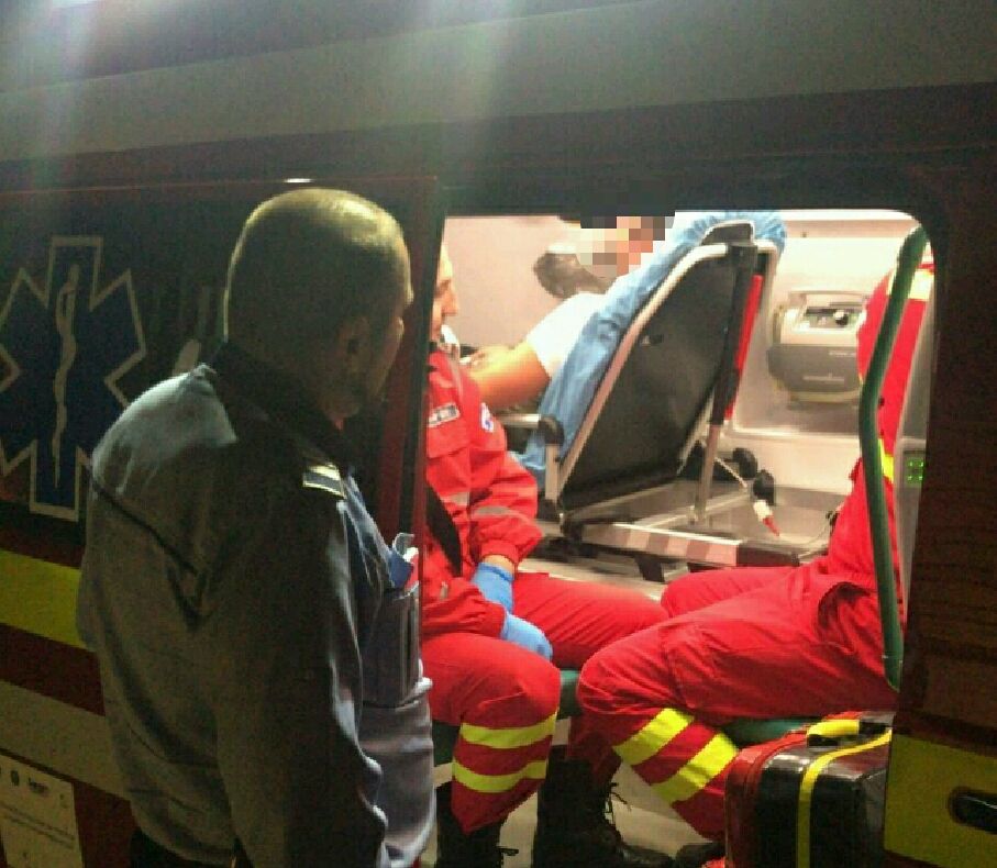 Tânăr sinucigaș salvat de polițiști! Prins în timp ce voia să-și ia zilele