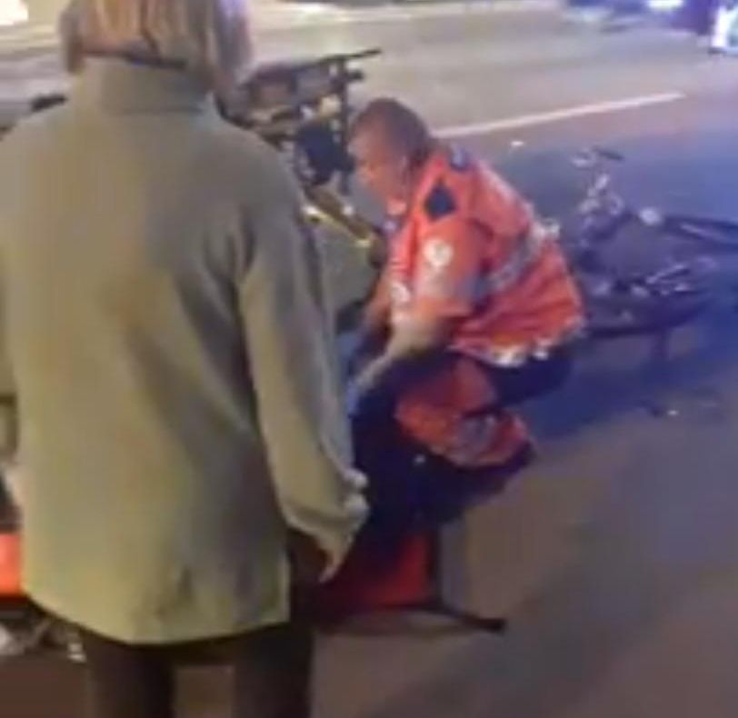 Biciclist luat pe parbriz și trântit la pământ de o șoferiță, în Pitești