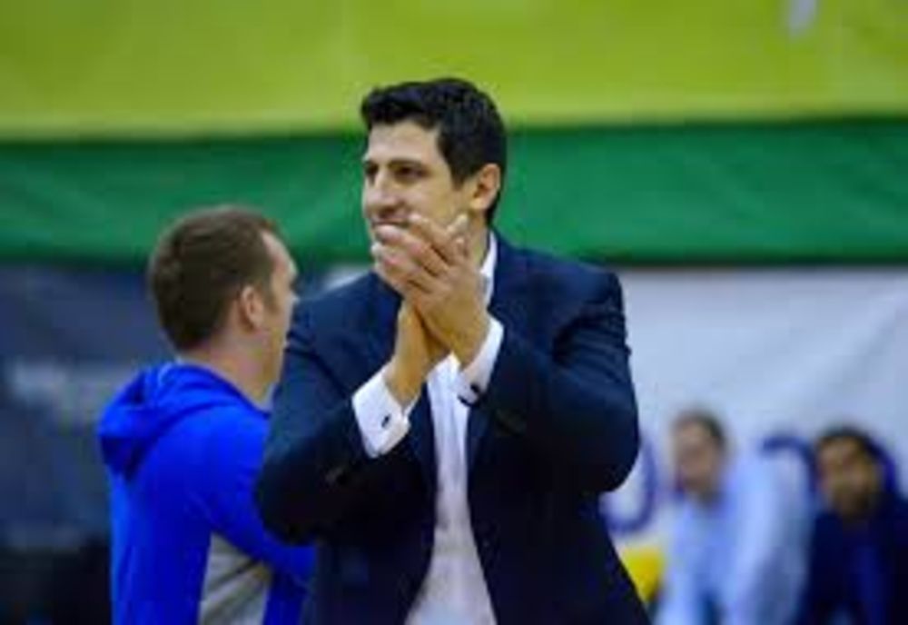 A treia oară este cu noroc! Hristu Șapera – noul antrenor al BCM U Pitești