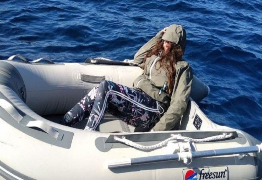  O turistă pierdută pe mare a supraviețuit, hrănindu-se doar cu dulciuri 