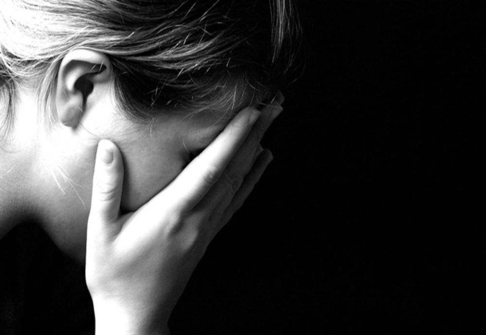 Piteștean reținut de polițiști după ce a pipăit o fată de 16 ani. A mai fost acuzat de fapte similare