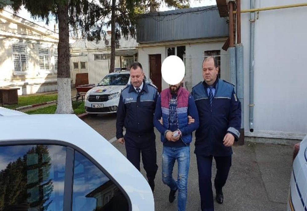 Hoţ în arest pentru un prejudiciu de 300 de lei!