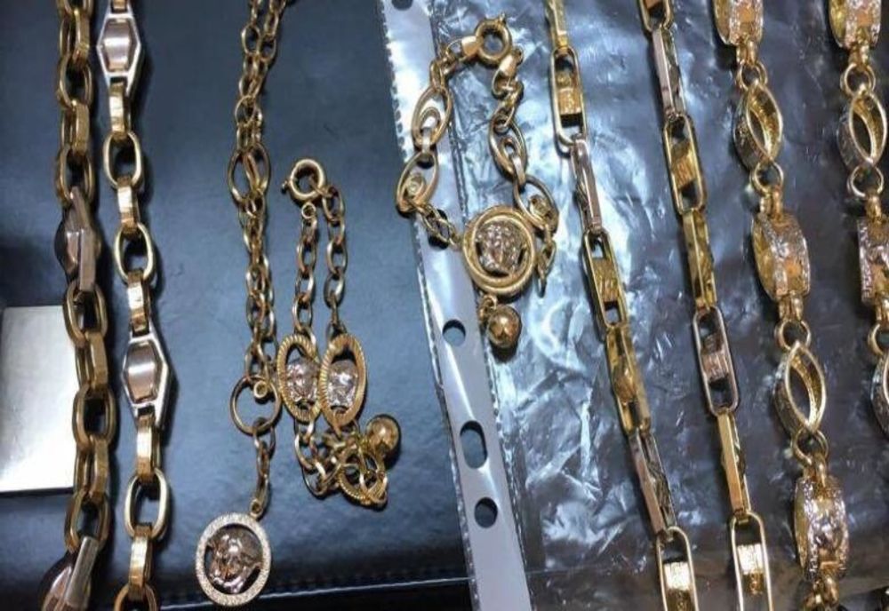 Cantitate mare de aur confiscată de polițiștii argeșeni!