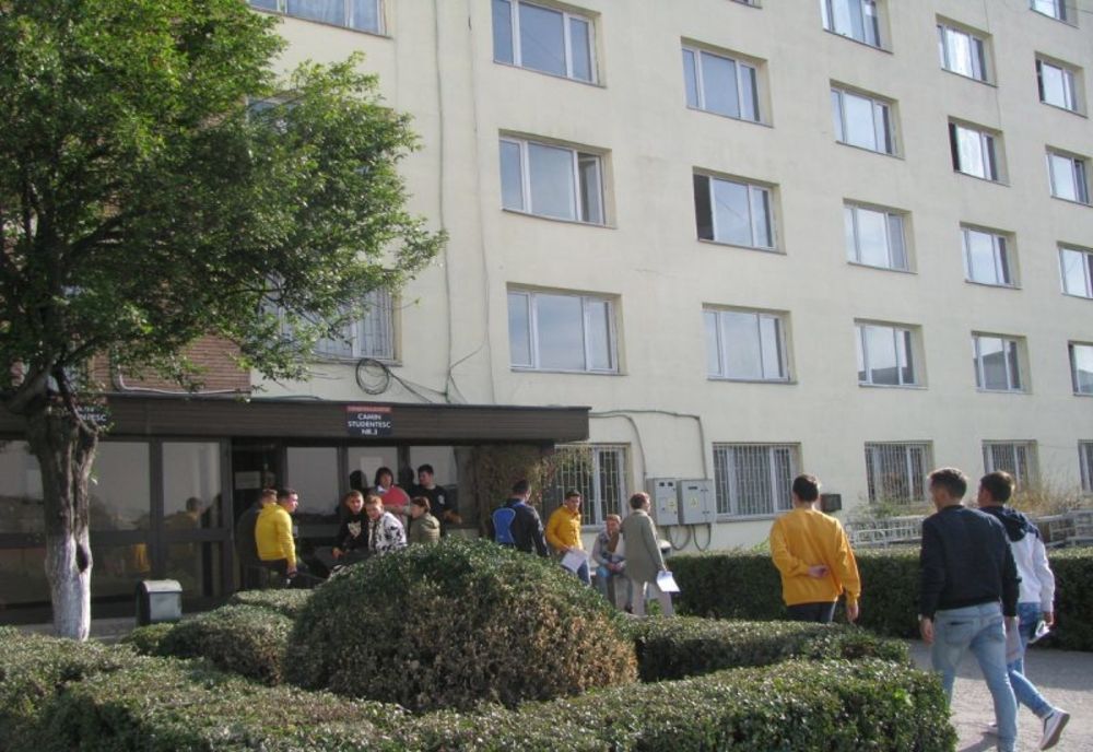 Studentă vietnameză în izolare într-un cămin din Pitești