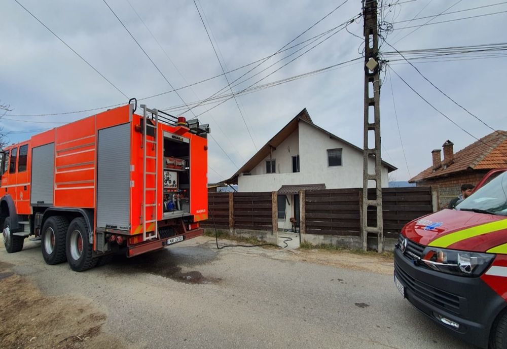 Bărbat rănit în timp ce i-a explodat butelia!