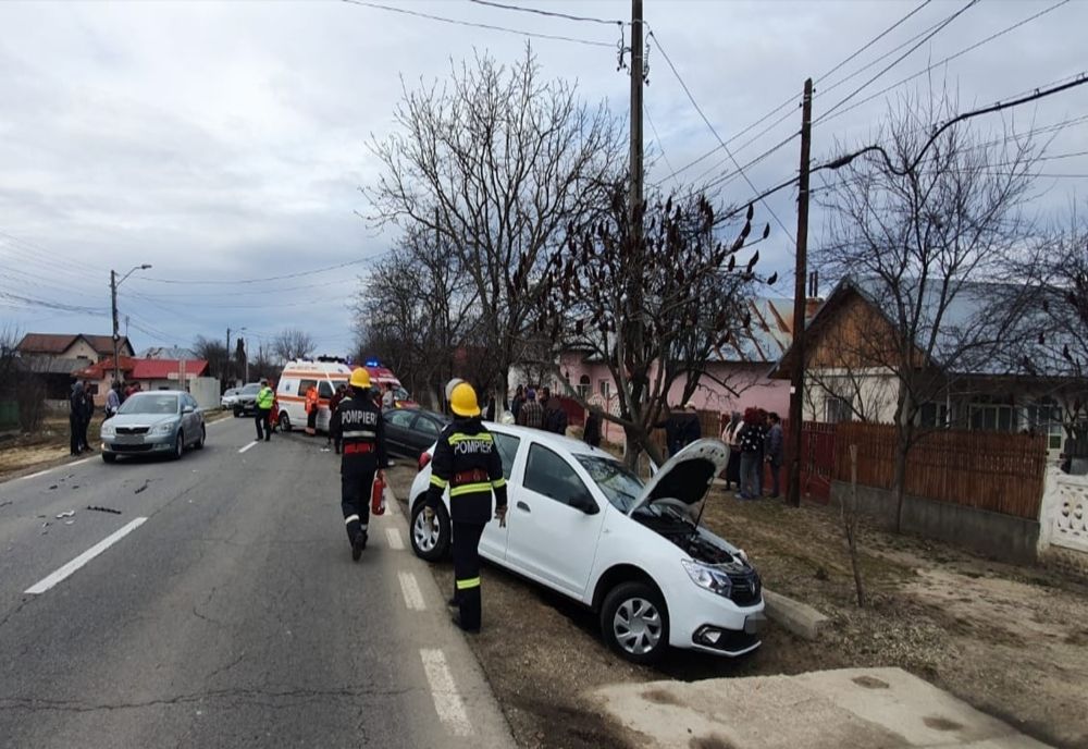 Doi șoferi răniți în accident la Leordeni!