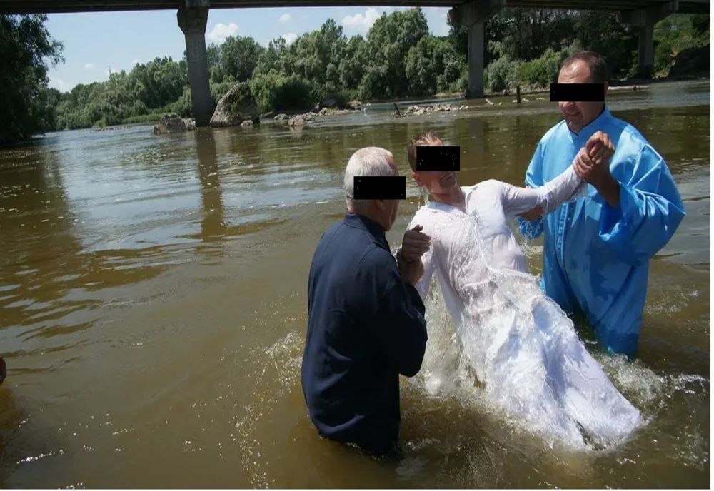 Familie amendată pentru organizarea unui botez