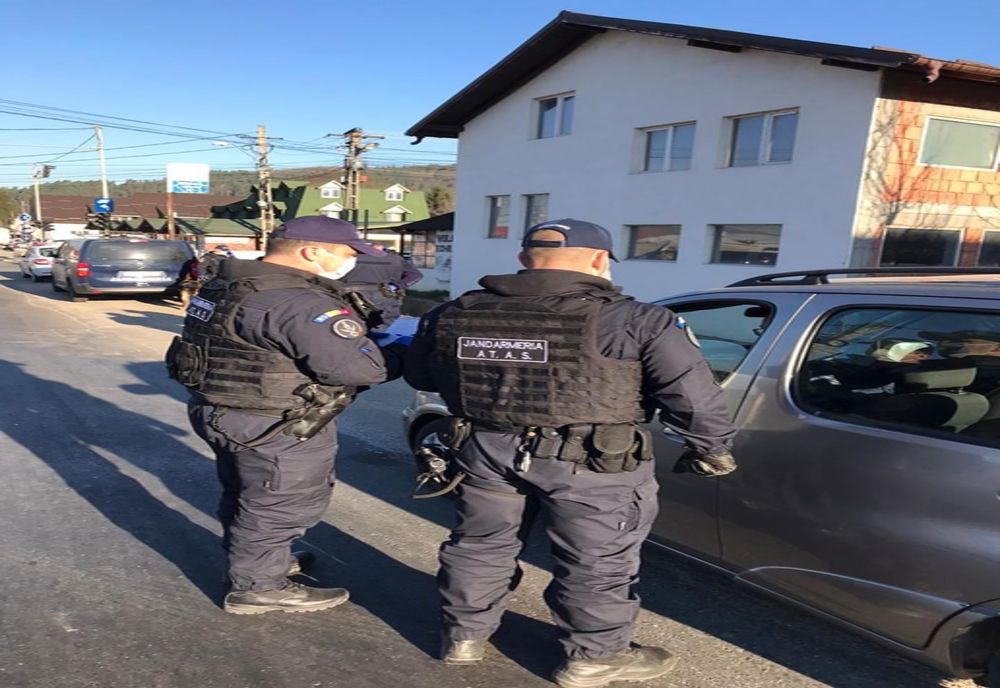 Record de amenzi pentru nerespectarea măsurii deplasărilor în Argeș
