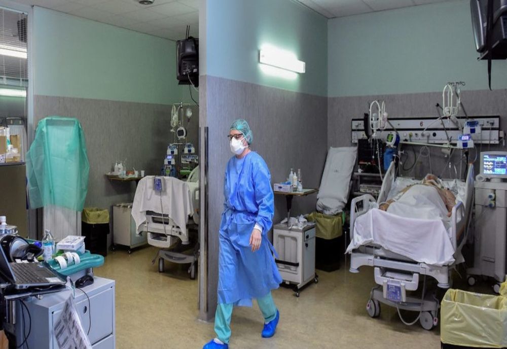 Trei cadre medicale infectate cu COVID-19, în Argeş